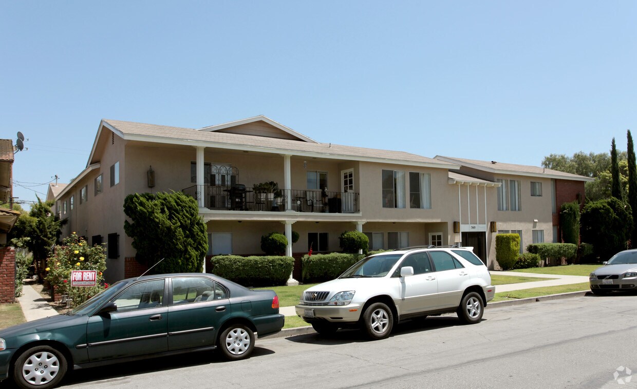 Foto del edificio - 360 Freeman Ave