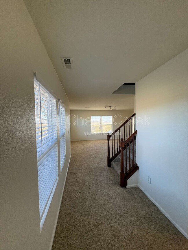 Foto del edificio - 12839 Mayfair Way