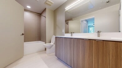 Interior Photo - Griffis Platinum Triangle