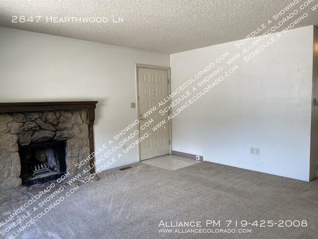 Building Photo - 2847 Hearthwood Ln