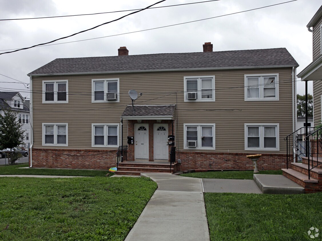 Foto principal - 1027-1033 Stanton Ave