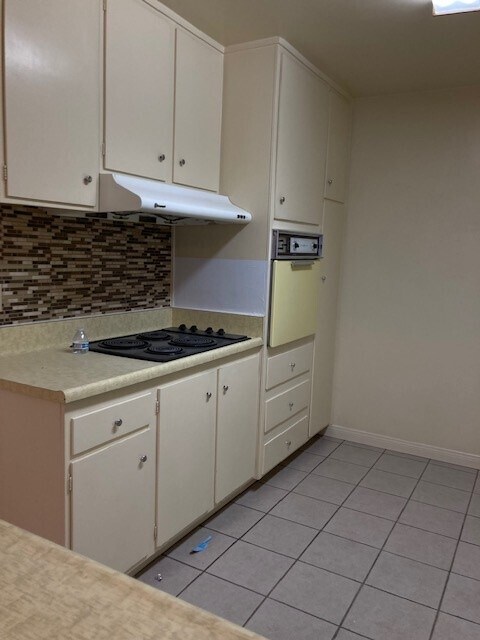 kitchen - 777 E Valley Blvd