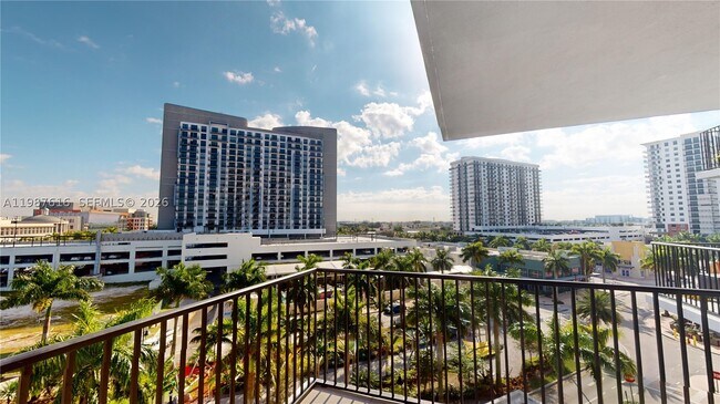 Foto del edificio - 5300 NW 85th Ave