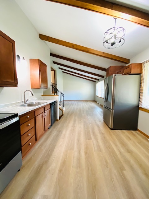 Building Photo - 630 Haylett St