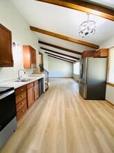 Building Photo - 630 Haylett St