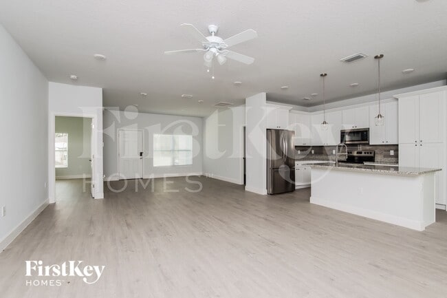 Foto del edificio - 543 Waterside Rd SE