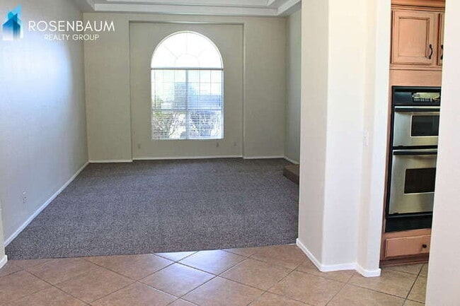 Building Photo - 4632 E Harwell St