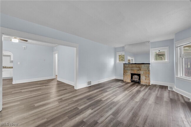 Foto del edificio - 3209 W 92nd St