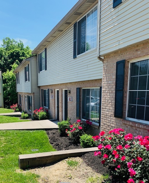 Building Photo - Eagle Ridge Apartments