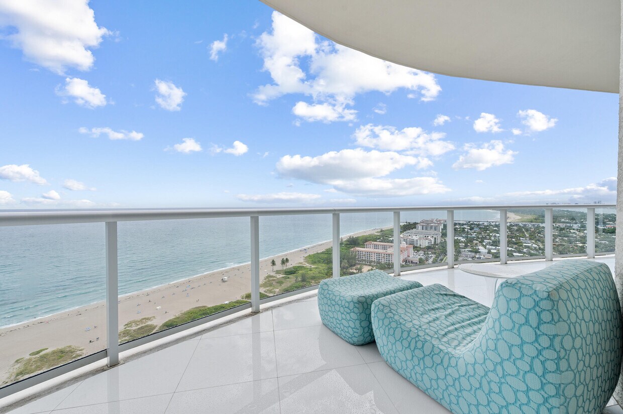 Primary Photo - 2700 N Ocean Dr