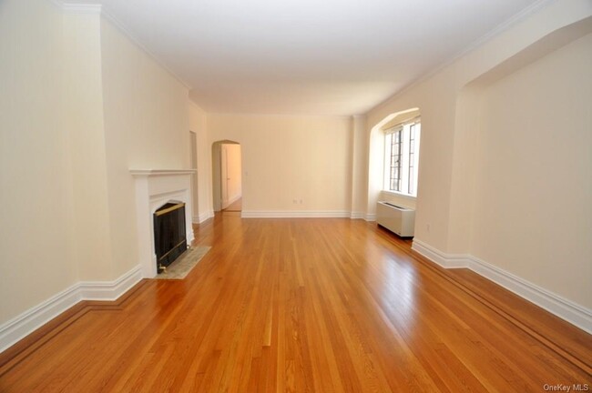 Foto del edificio - 155 Garth Rd