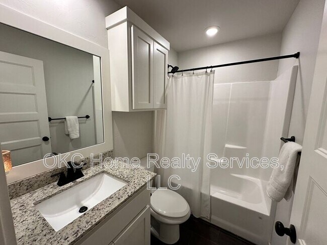 Foto del edificio - 525 Remington Ave