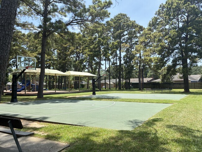 Building Photo - 2715 Kingfisher Dr