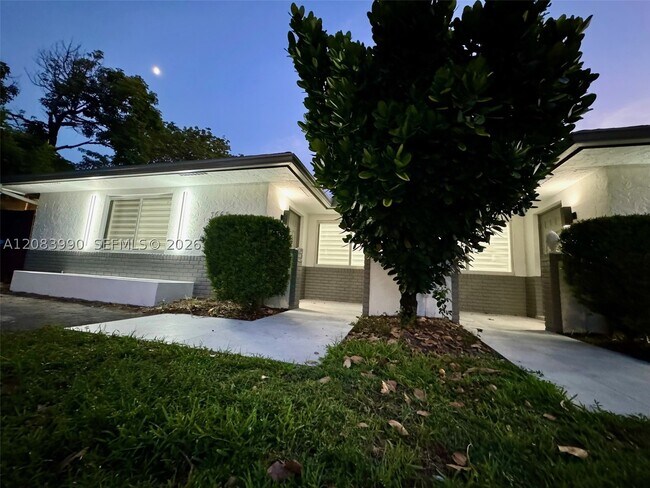 Foto del edificio - 3665-3667-3667 NW 17th Way