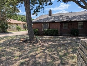 Building Photo - 7022 Lincoln Dr