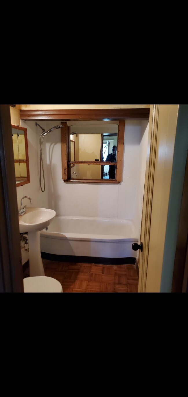 Foto del edificio - 1403 N Atlanta Pl