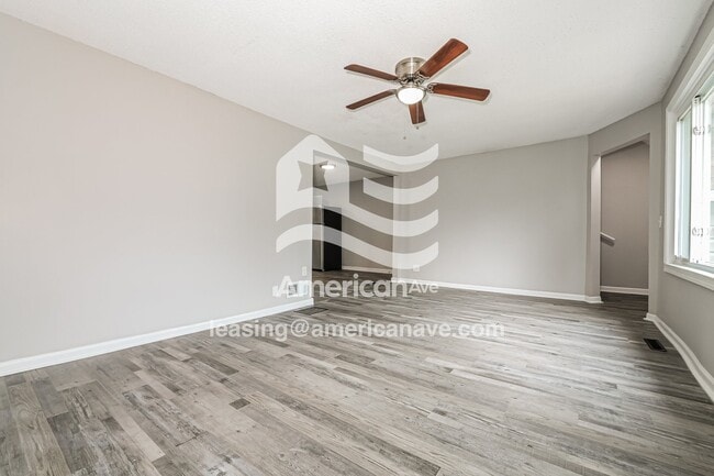 Foto del edificio - 1217 E South Ave