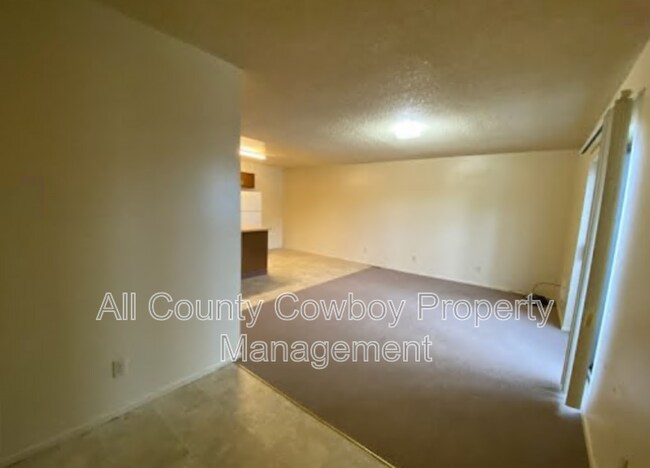 Foto del edificio - 1314 E Gibbon St