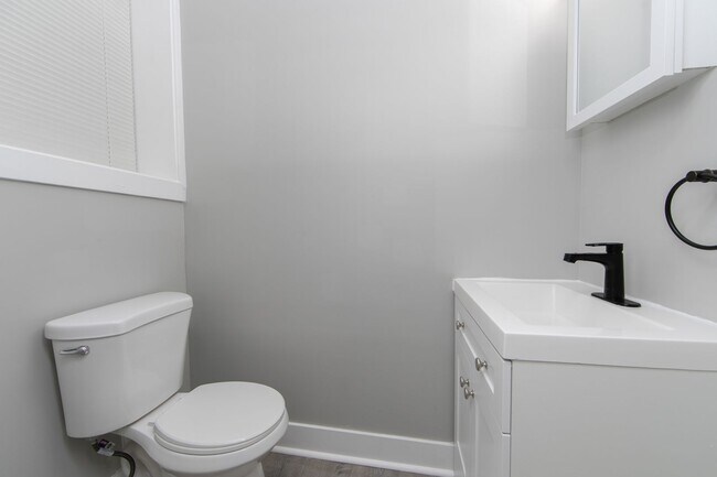 Foto del edificio - Brand New 1 Bed/1.5 Bath Apartment on Broadway Avenue in Camden!
