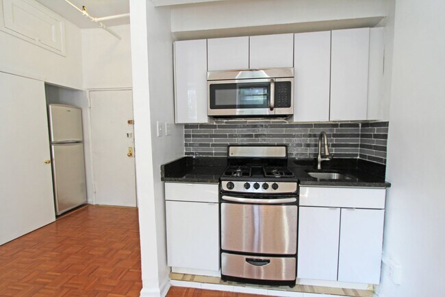 Building Photo - 204 West 132nd Street