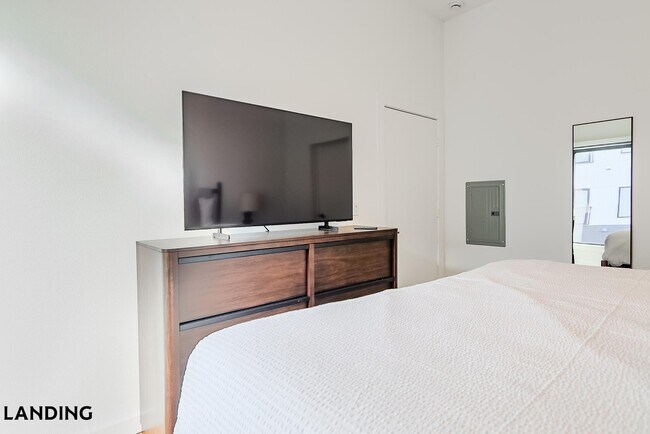 Foto del edificio - 2623 Keene St
