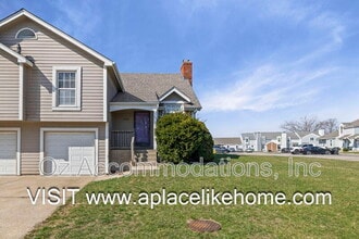 Building Photo - 530 SE Hampton St