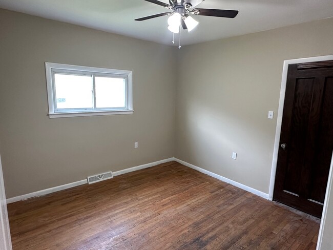 Bedroom 2 - 505 W 52nd St