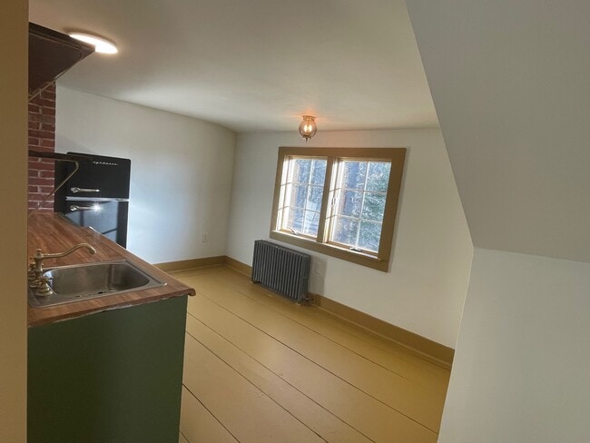 Kitchen - 252 George Wright Rd