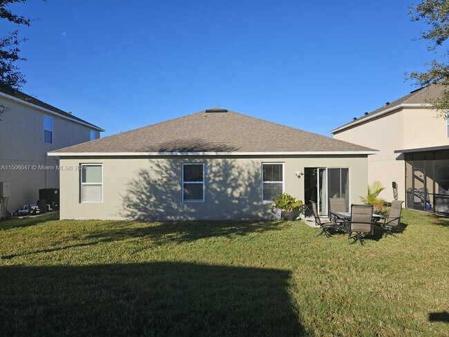 Building Photo - 804 Sheen Cir
