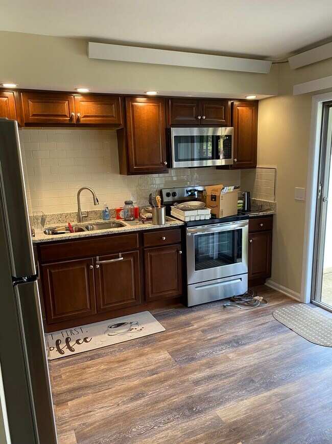 Foto del edificio - 240 Passaic Ave