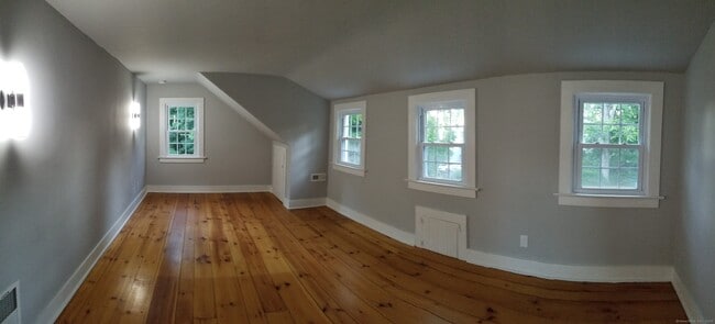 Building Photo - 243 Highland Ave