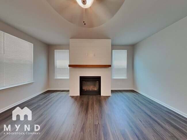 Foto del edificio - 707 Riverwood Pass