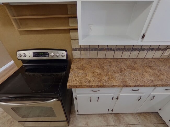 Building Photo - 13220 SW 90th St