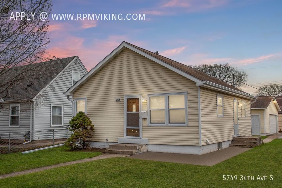 Primary Photo - 3 Bed 2 Bath Home with large 2.5 Car Garage