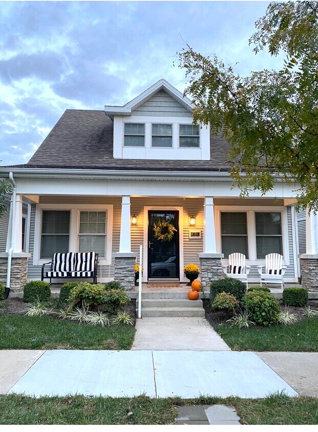Foto principal - 164 Towne Center Dr