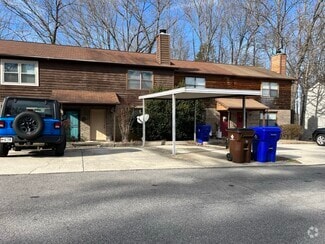 Building Photo - 111 High Point Ln