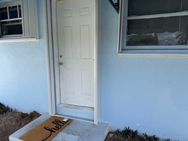 Foto del edificio - 2635 NW 205th St