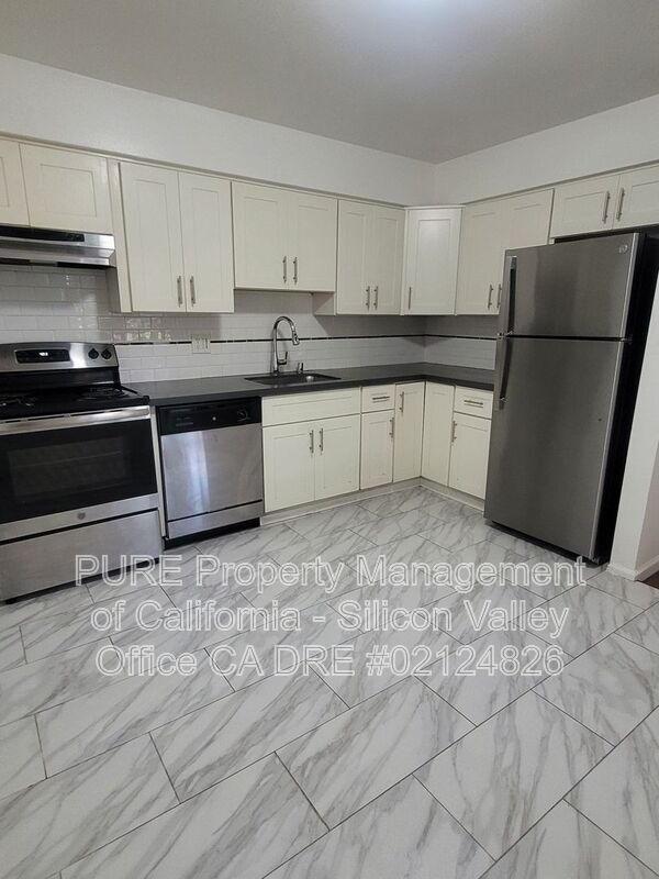 Foto principal - 3204 Landess Avenue