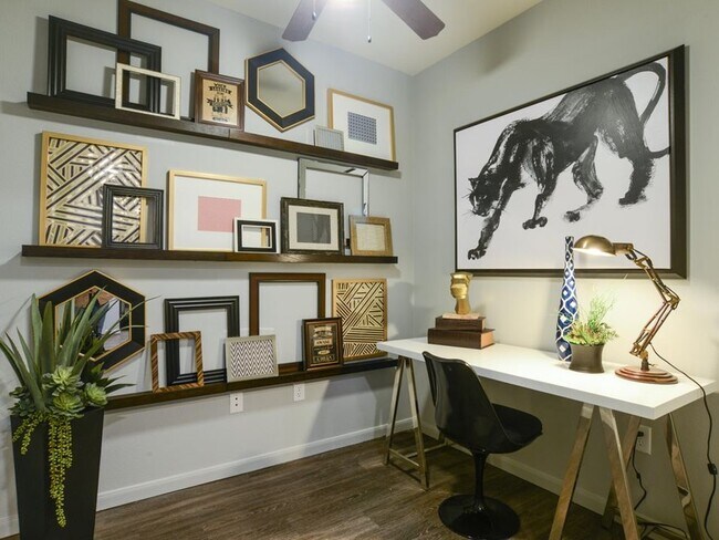Foto del edificio - Cool apartment in a hot location