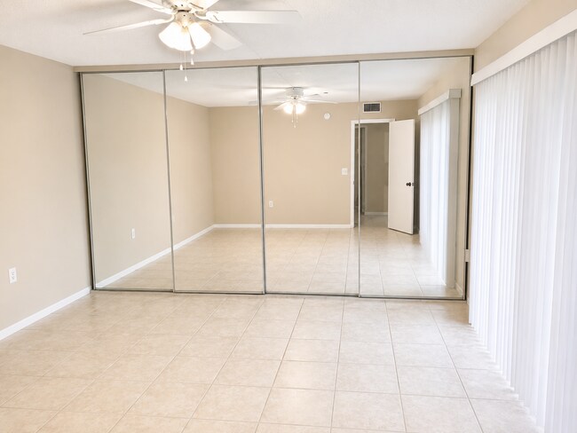 Building Photo - 3345 Meridian Way N