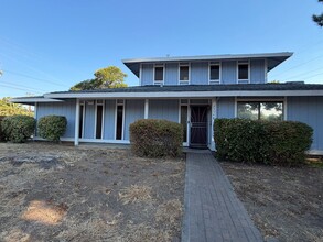 Building Photo - 2354 Villanova Cir