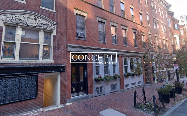 Building Photo - 31 Temple St