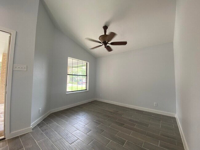 Foto del edificio - 1446 Agave Dr