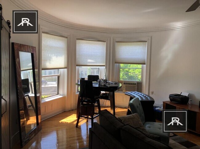 Building Photo - 2 bedroom in Boston MA 02215