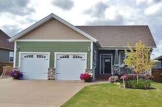 Building Photo - 10704-10109 109 St