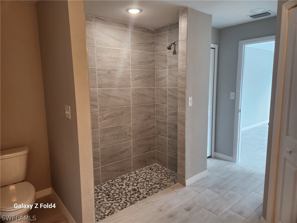 Foto del edificio - 2302 NE 36th St