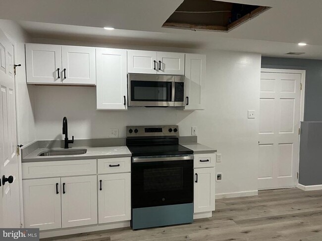 Foto del edificio - 8514 Dangerfield Rd