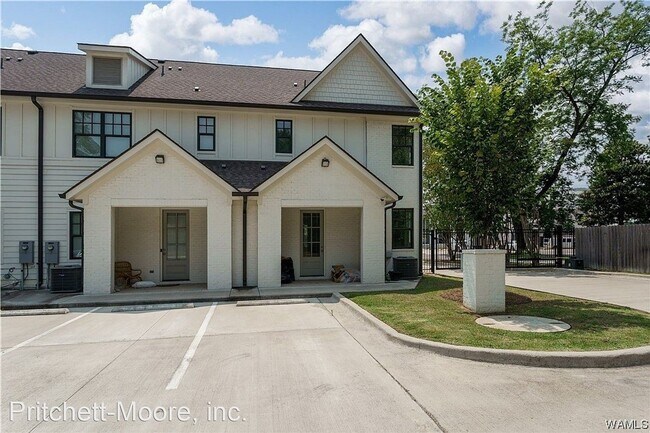 Building Photo - 3 br, 3 bath House - 1407 22nd Avenue