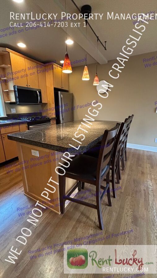 Foto del edificio - 5614 28th Ave NW