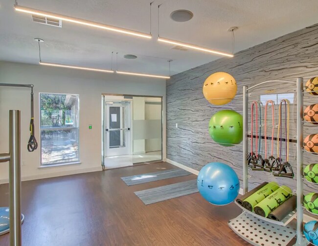 Foto del edificio - 10043 N Capital of Texas Hwy